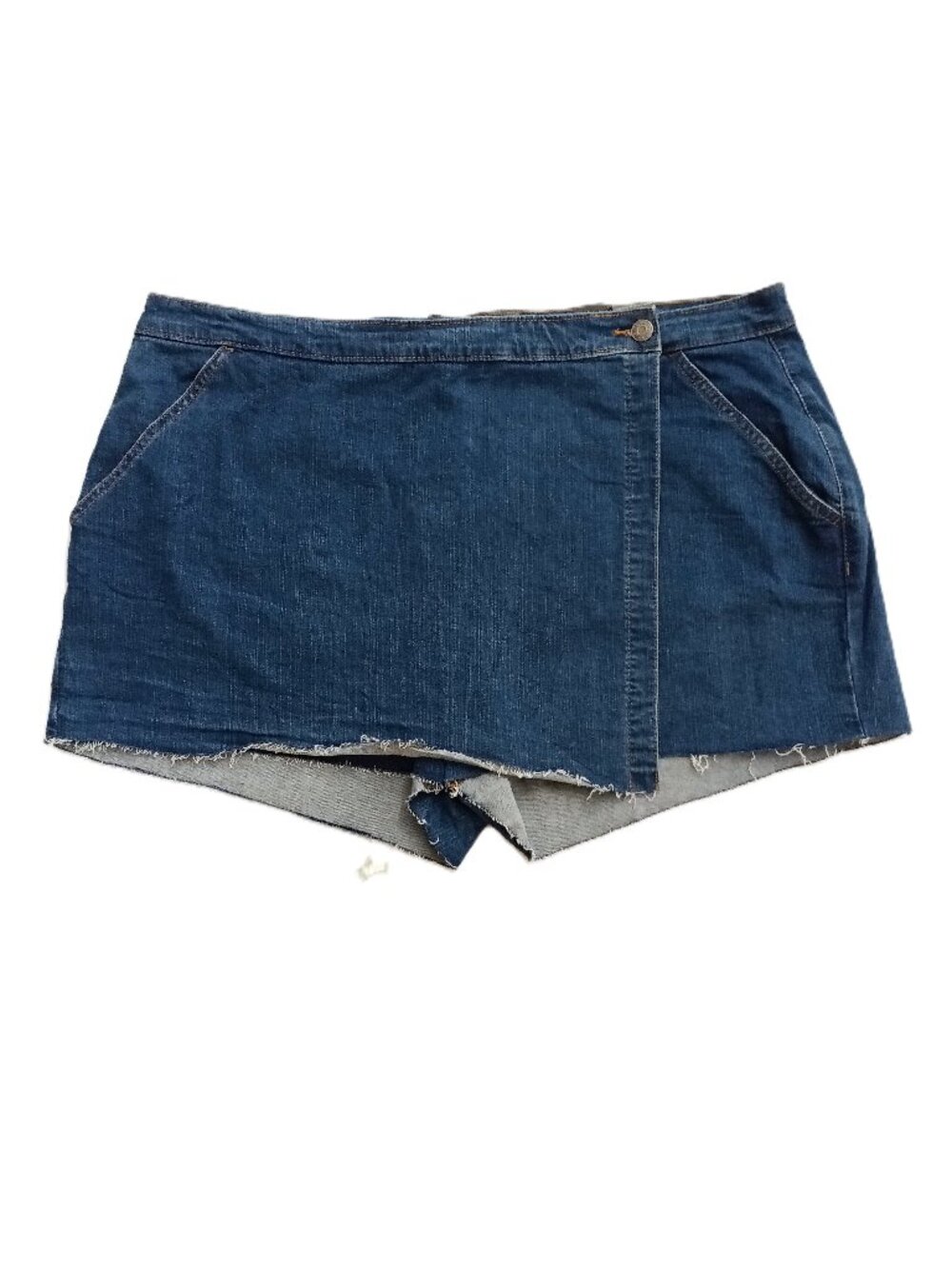 TORRID Mid-Rise Vintage Stretch Denim Skort. Plus Size 24 - Picture 3 of 15